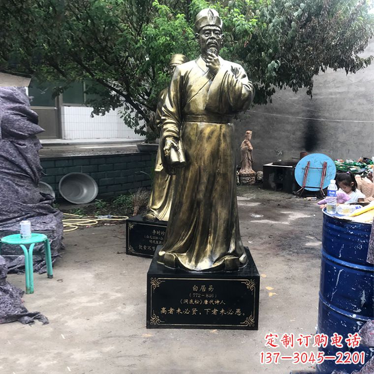 张家口白居易仿铜雕像经典中国古代诗人的艺术再现