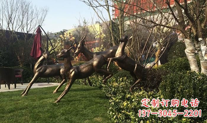 张家口“跃动的小鹿雕塑”