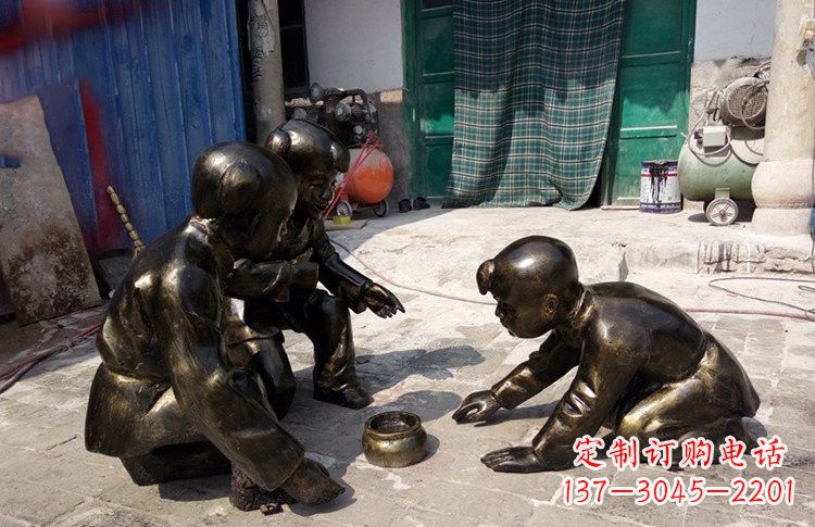 张家口精美玻璃钢仿铜斗蛐蛐儿童雕塑