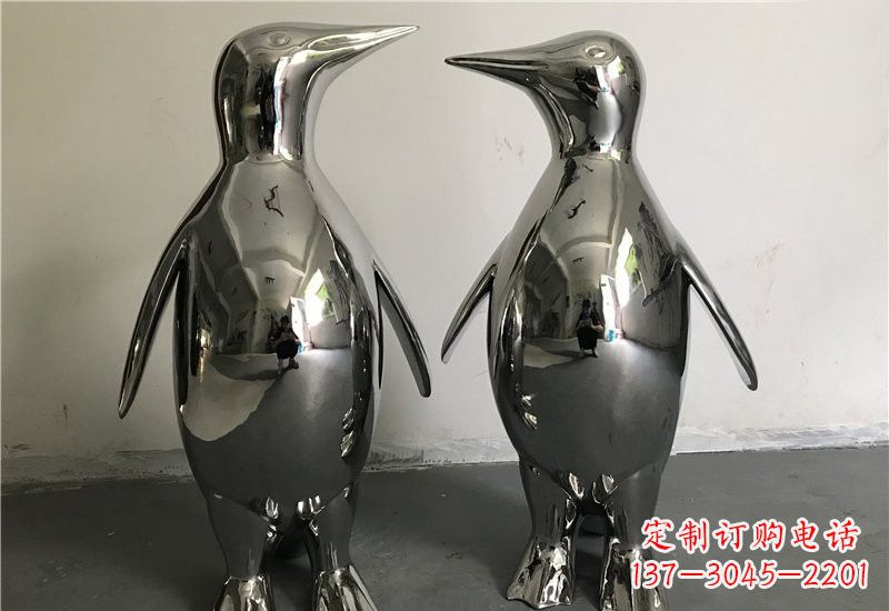 张家口企鹅雕塑以不锈钢赋予生命