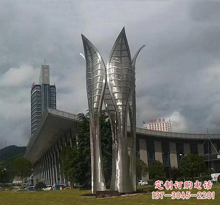 张家口不锈钢公园大型树叶雕塑精美绝伦