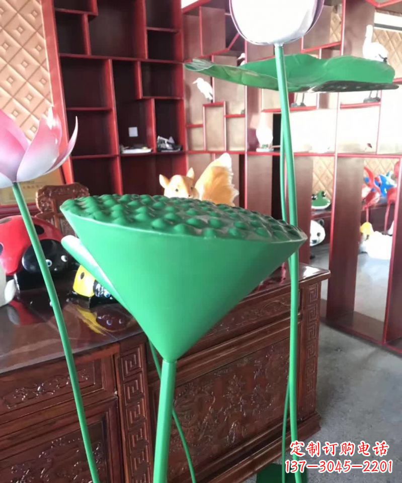 张家口不锈钢莲藕雕塑引领现代景观艺术