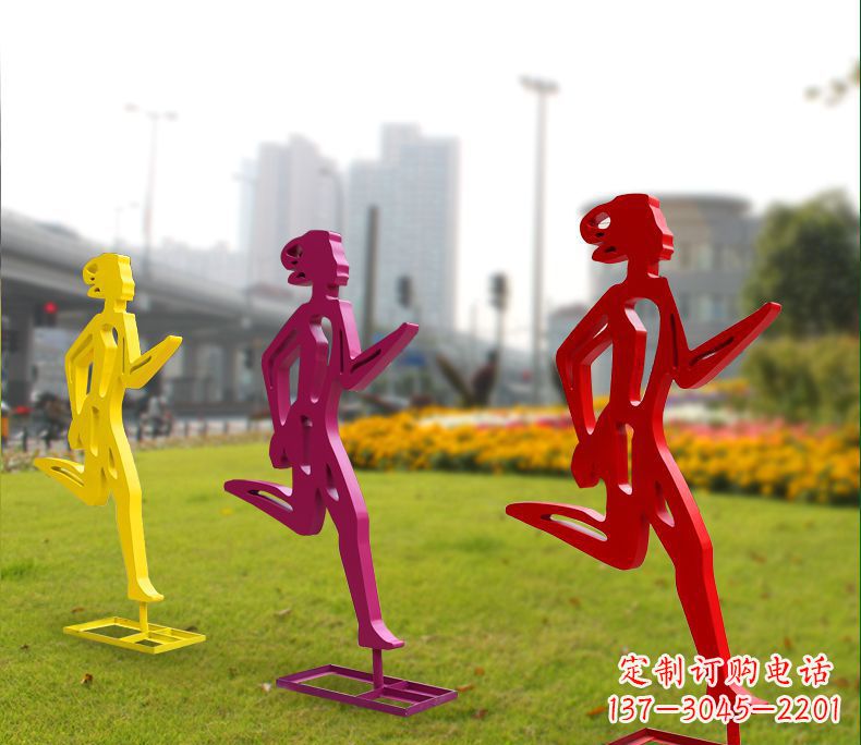 张家口勇敢奔跑的女性雕塑