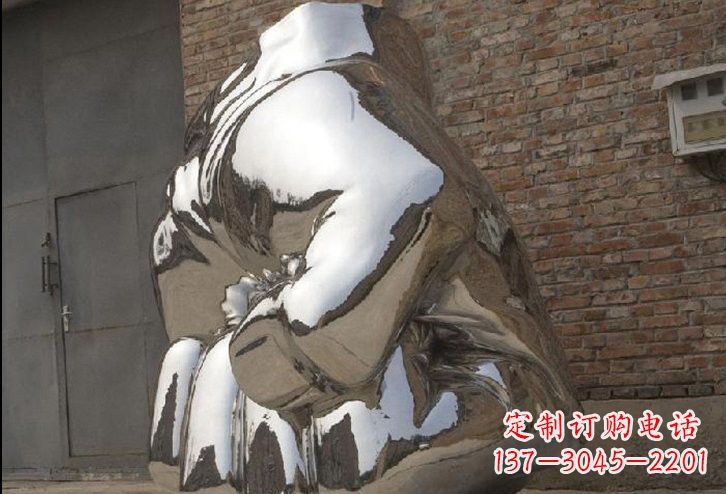 张家口不锈钢拳头雕塑给人以力量的象征