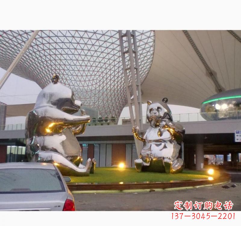 张家口不锈钢熊猫雕塑象征中国特色文化