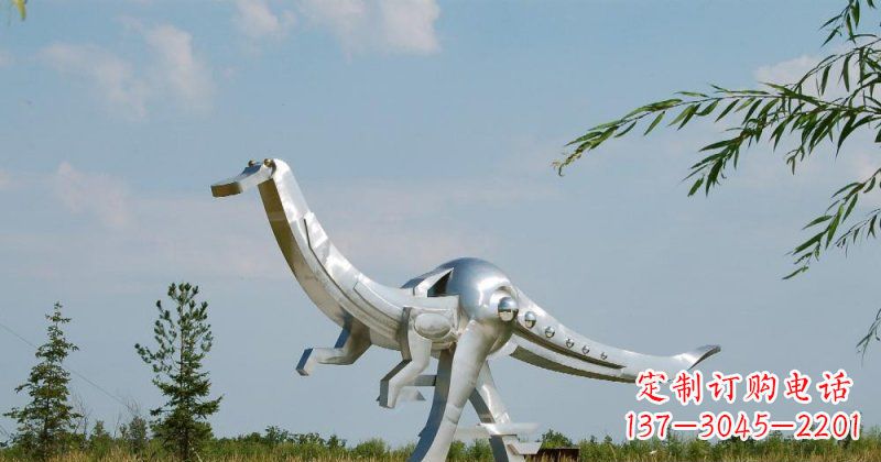 张家口不锈钢鸭嘴龙雕塑传递自然之美