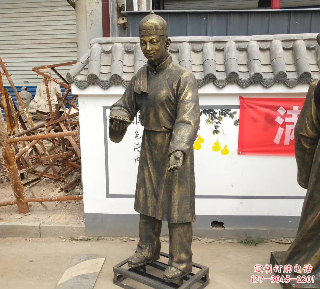 张家口传承百年店小二铜雕