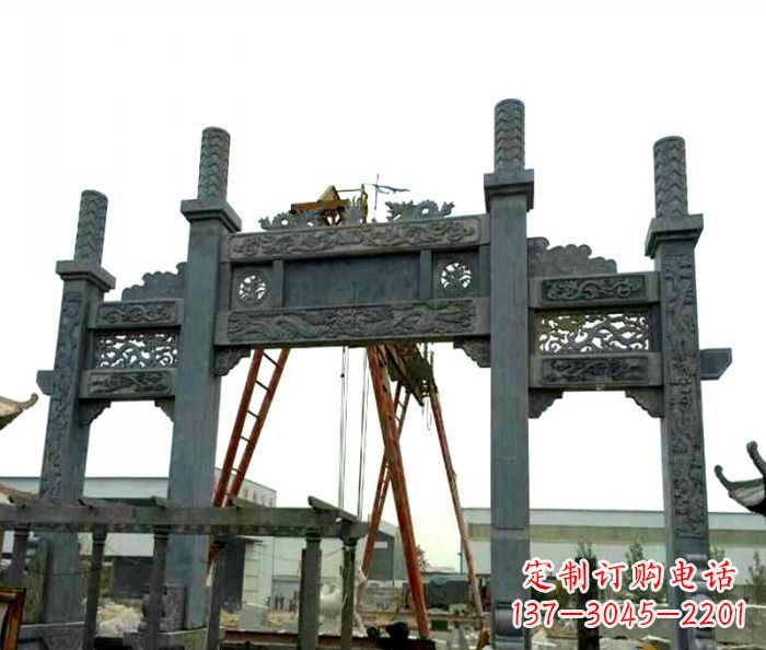 张家口村庄牌坊雕塑传承历史文化