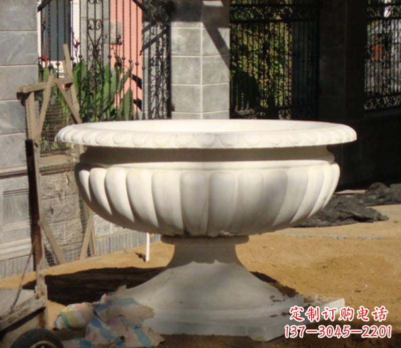 张家口精美大理石花盆雕塑