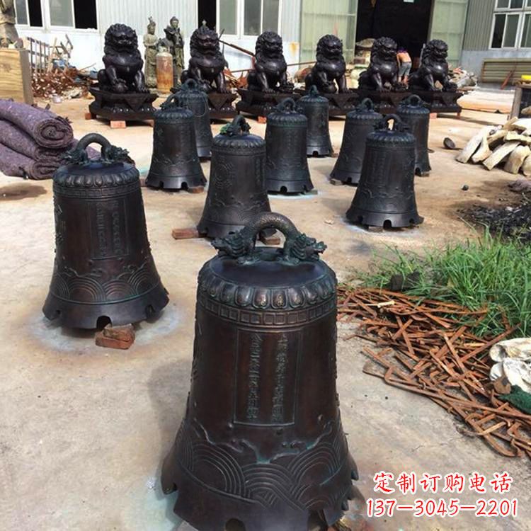 张家口手工精美的铜钟雕塑