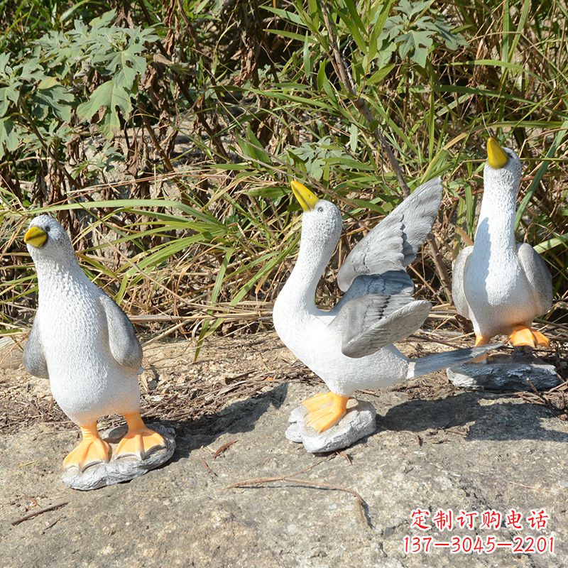 张家口象征和平的和平鸽雕塑