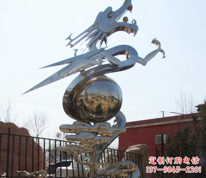张家口传统与现代完美结合的青铜龙雕塑
