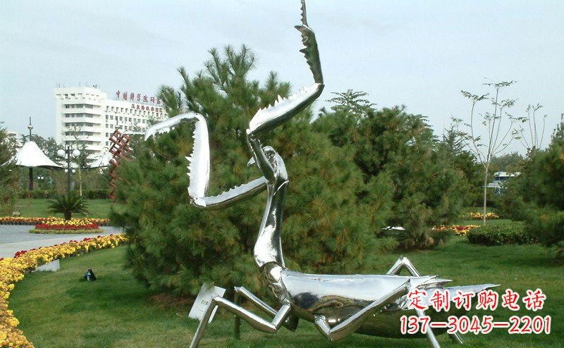 张家口不锈钢雕刻螳螂摆件