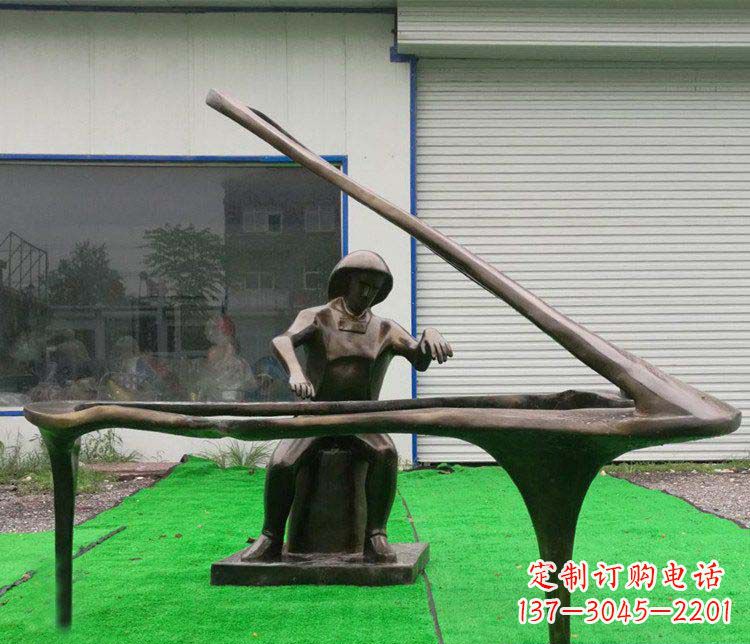 张家口 传奇钢琴雕塑