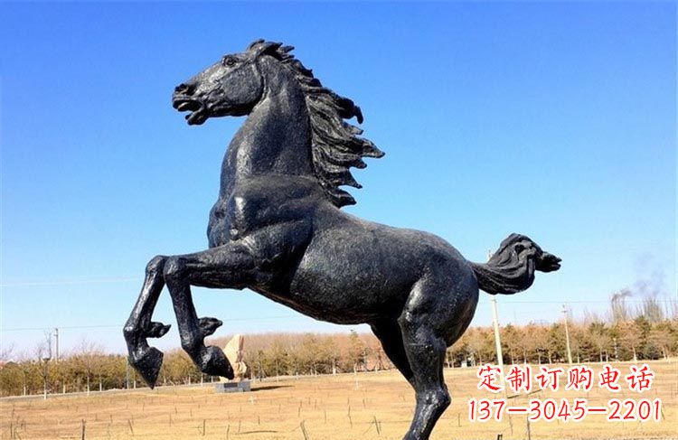 张家口公园动物立马铜雕