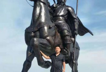 张家口以古代骑马将军为灵感的铜雕