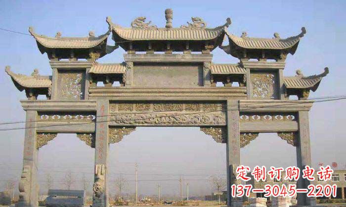 张家口特色街角石雕牌坊精致典雅的装点