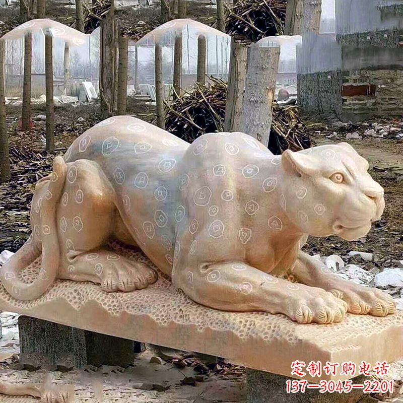张家口晚霞红金钱豹石雕-公园园林草坪动物雕塑