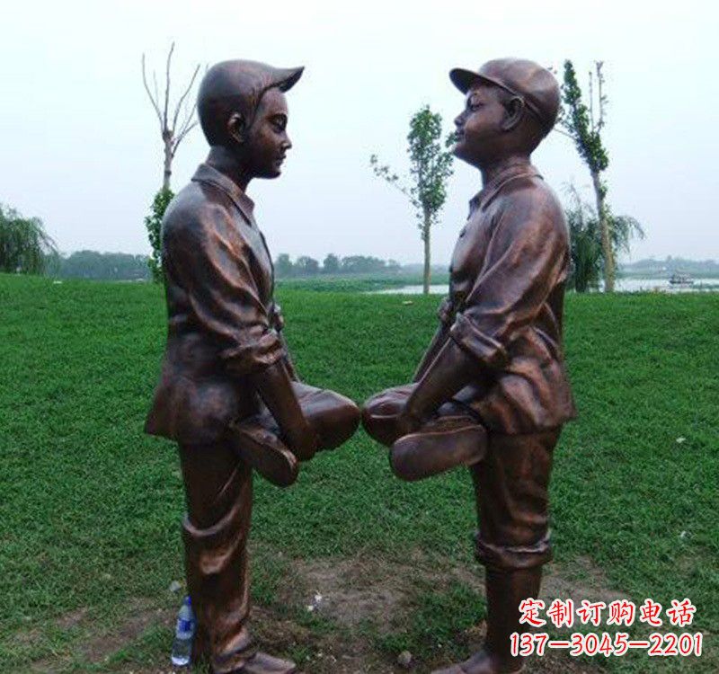 张家口小孩斗鸡铸铜雕塑