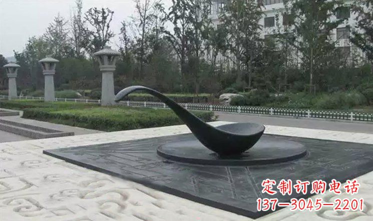 张家口校园古代指南针司南铜雕