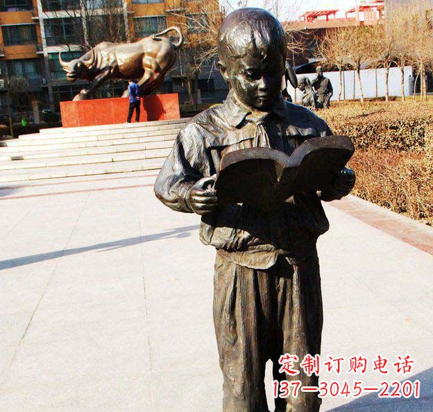 张家口校园看书的小学生人物铜雕