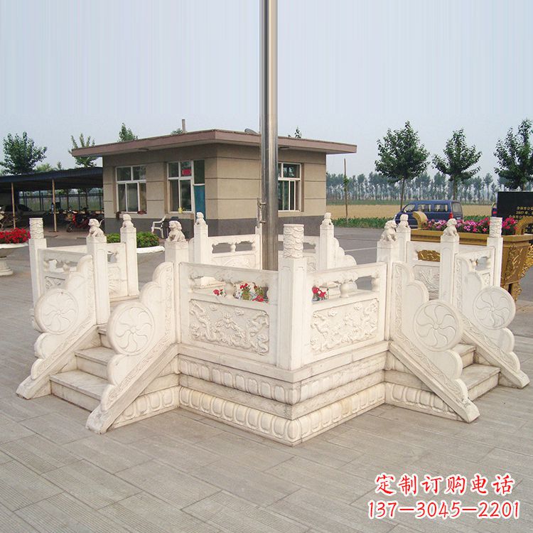 张家口学校校园芝麻白广场升旗台