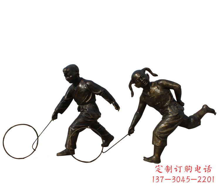 张家口公园滚铁环的儿童铜雕